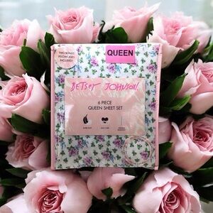 6pc Betsey Johnson Flowers & Bows Purple Print Shabby Chic Queen Sheet Set
